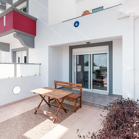 White Pearl Villa Lakhania